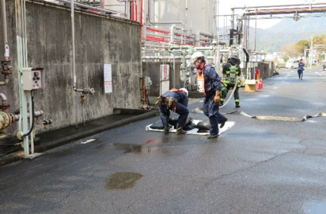 山口県石油コンビナート等総合防災訓練（南陽事業所）